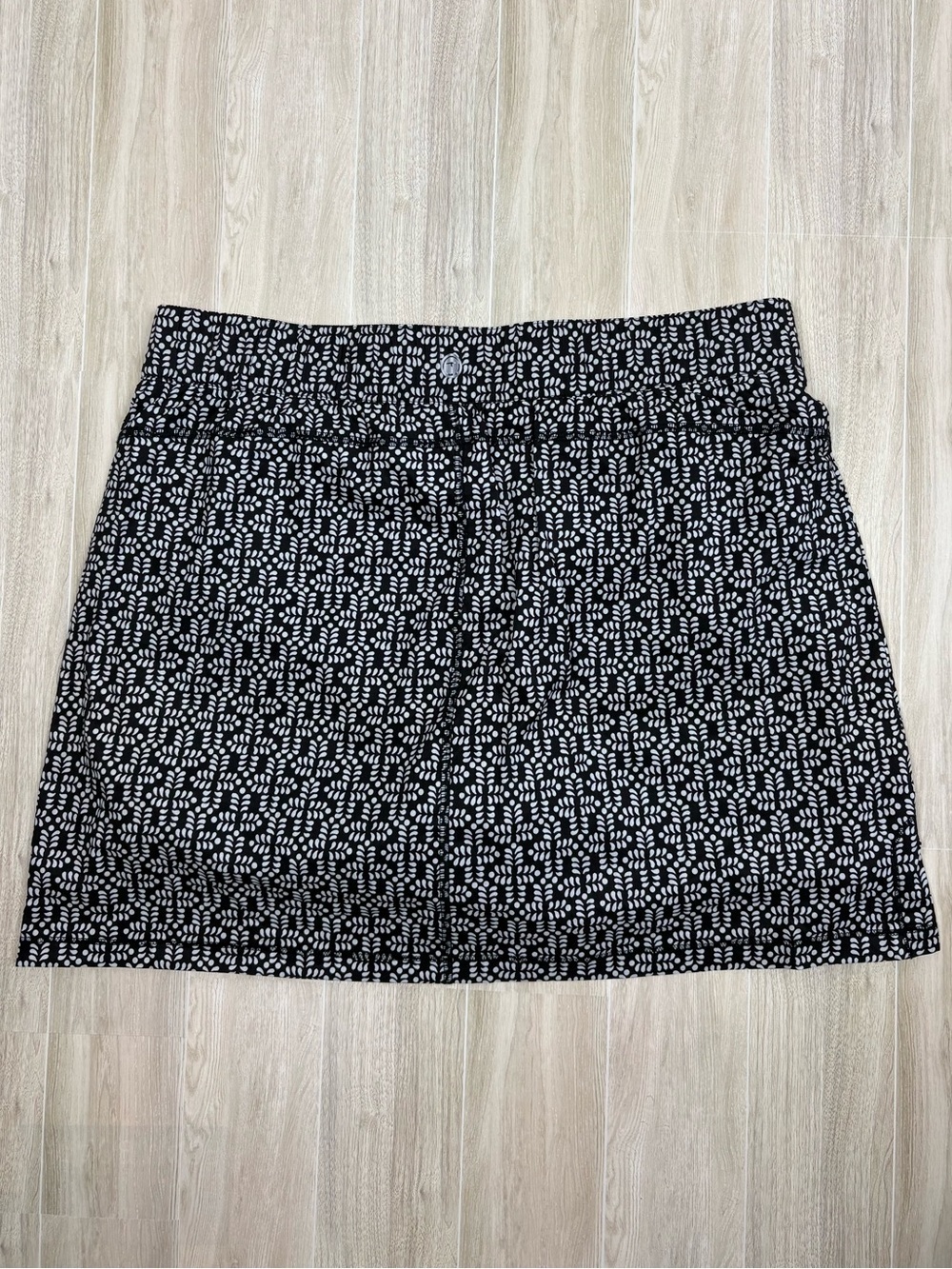 Talbots B&W Skort w/ Zip Pockets Size Large EUC Preppy Weekend Vacation Beach - Picture 5 of 10